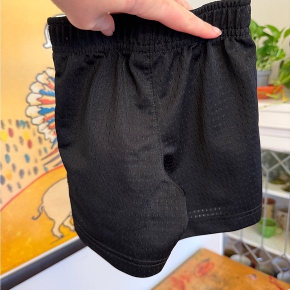 Nike Jordan 2T basketball shorts - Picture 4 of 4